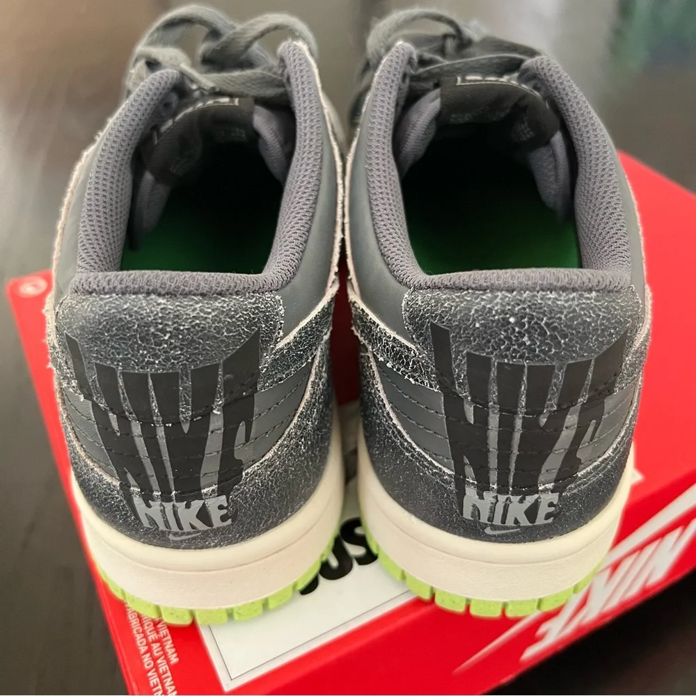 ✔️New✔️ NIKE Dunk Low SE GS Halloween Cauldron - Picture 8 of 10